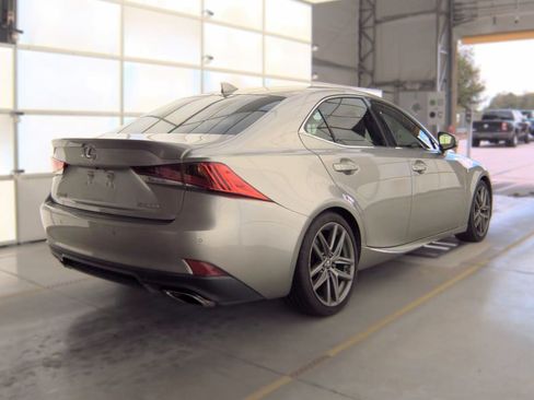 Used 2019 Lexus IS 300 F Sport w/ F Sport Package RWD image 4