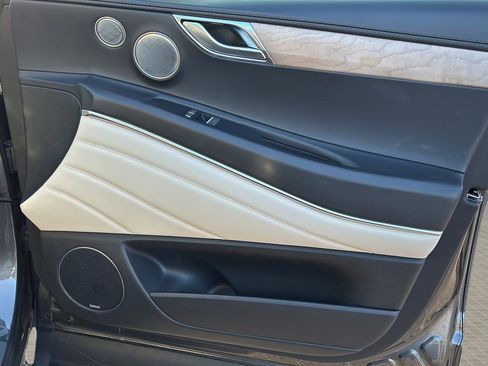 Used 2023 Genesis GV80 2.5T w/ Prestige 20" Package image 38