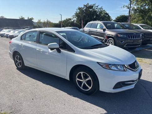 Used 2015 Honda Civic SE image 4
