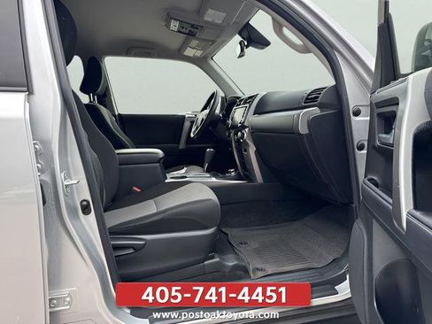 Used 2022 Toyota 4Runner SR5 AWD/4WD image 25