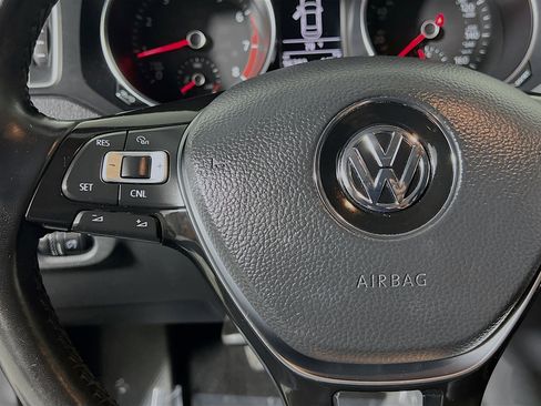 Used 2018 Volkswagen Jetta Wolfsburg Edition image 19