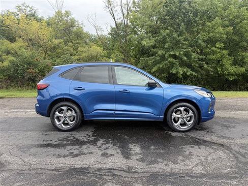 Certified 2023 Ford Escape ST-Line w/ Tech Pack #1 AWD/4WD image 11
