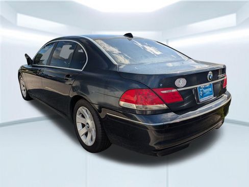 Used 2008 BMW 750Li w/ Luxury Seating Pkg RWD image 2