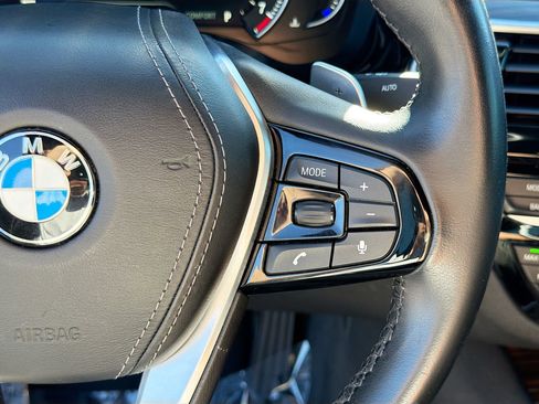 Used 2019 BMW 530i w/ Convenience Package image 39