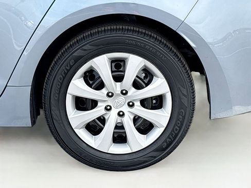 Used 2025 Toyota Corolla LE w/ Carpet Mat Package (TMS) image 30