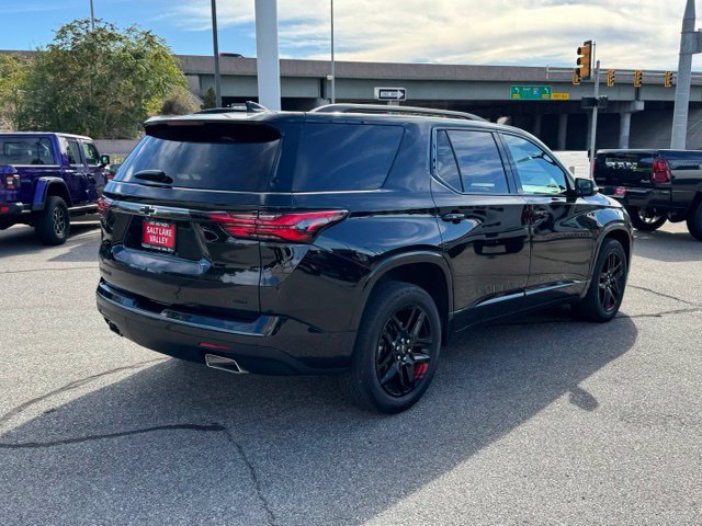 Used 2023 Chevrolet Traverse Premier w/ Redline Edition AWD/4WD image 7