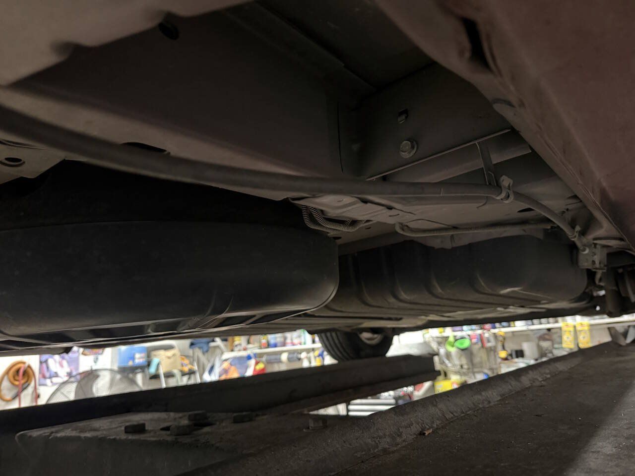 Used 2012 Chrysler Town & Country Touring FWD image 24