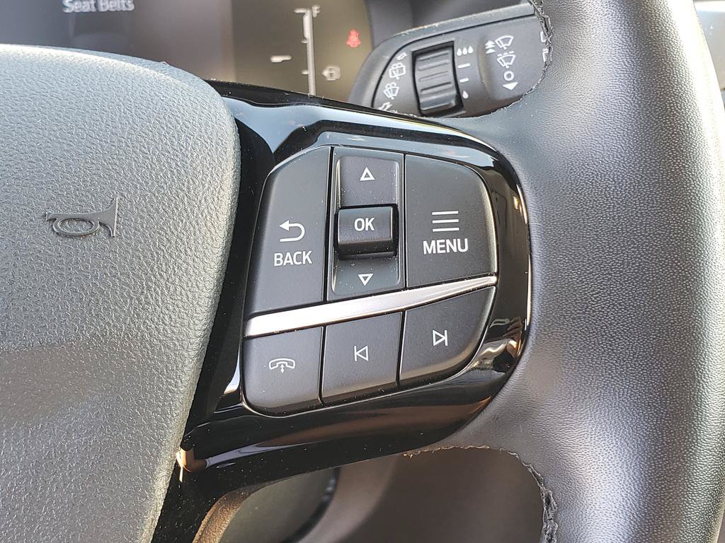 Used 2025 Ford Escape Active w/ Cold Weather Package FWD image 17