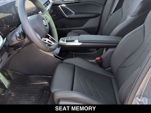 New 2026 BMW X2 xDrive28i w/ Technology Package image 12