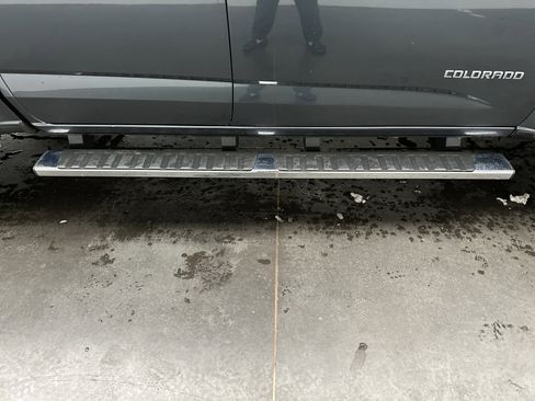 Used 2020 Chevrolet Colorado W/T w/ WT Convenience Package image 13