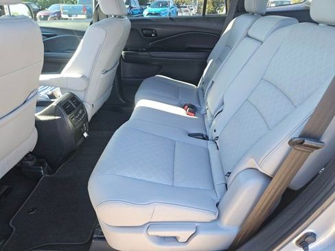 Used 2023 Honda Passport Elite image 14