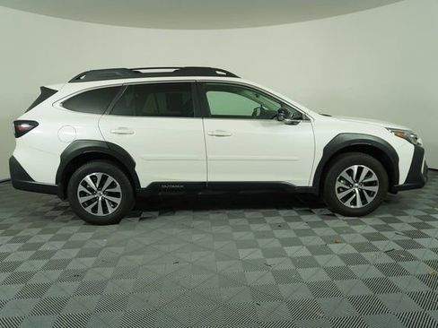 Certified 2025 Subaru Outback Premium w/ Popular Package #1A image 9