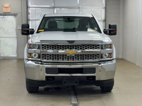 Used 2019 Chevrolet Silverado 2500 W/T image 2