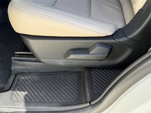 Used 2020 Ford Explorer Limited image 28