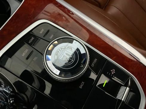 Certified 2023 BMW ALPINA XB7 image 23