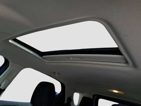 Used 2020 Ford EcoSport SE w/ SE Convenience Package FWD image 10