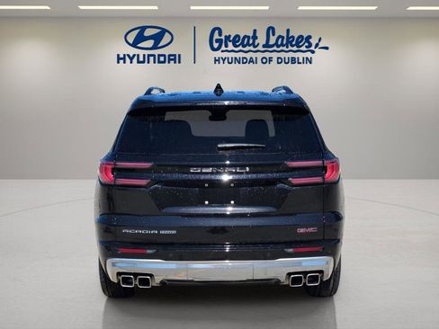 Used 2025 GMC Acadia Denali w/ Super Cruise Package image 4