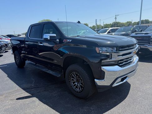 Used 2021 Chevrolet Silverado 1500 LTZ AWD/4WD image 7