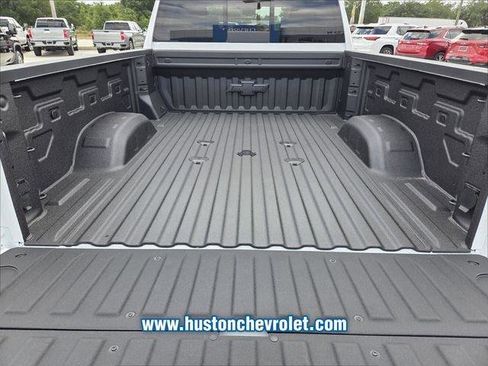 New 2026 Chevrolet Silverado 2500 ZR2 w/ LPO, Dark Essentials Package AWD/4WD image 13