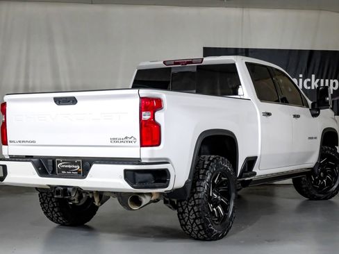 Used 2021 Chevrolet Silverado 2500 High Country w/ Z71 Off-Road Package image 8