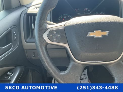 Used 2020 Chevrolet Colorado W/T w/ WT Convenience Package RWD image 19