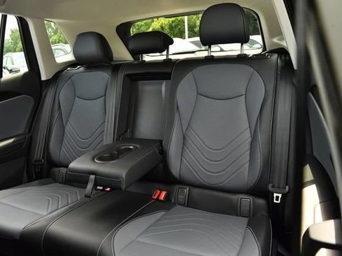 New 2026 Volkswagen Tiguan SE AWD/4WD image 22