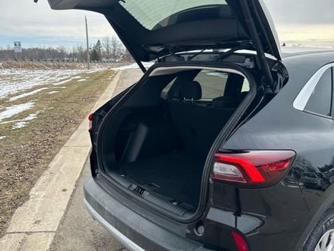 Used 2023 Ford Escape Active image 11