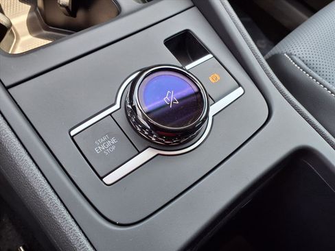 New 2026 Volkswagen Tiguan SE image 19