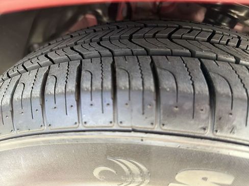 Used 2025 Toyota Camry LE image 32