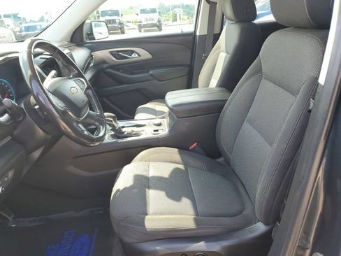Used 2018 Chevrolet Traverse LT w/ LPO, Floor Liner Package AWD/4WD image 25