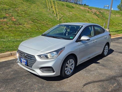 Used 2021 Hyundai Accent SE image 8