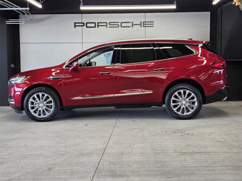 Used 2020 Buick Enclave Premium w/ Sun and Sites Package image 2