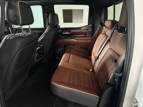 Used 2024 GMC Sierra 1500 Denali Ultimate AWD/4WD image 17
