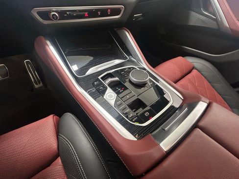 Used 2025 BMW X6 xDrive40i w/ Climate Comfort Package image 22