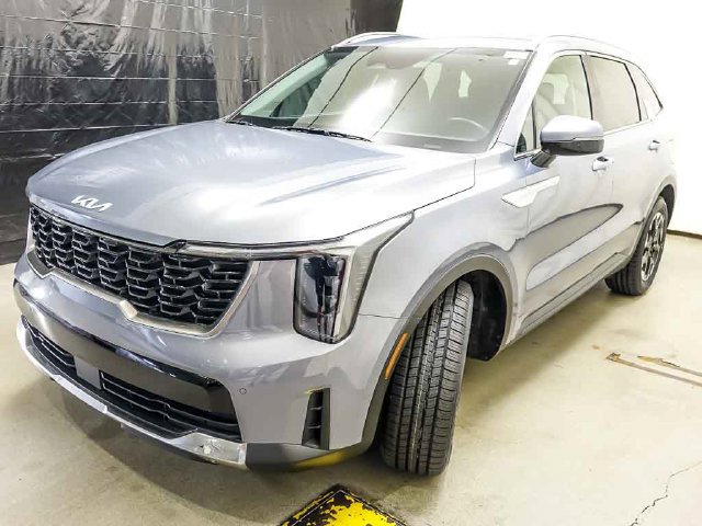 Used 2024 Kia Sorento S FWD image 4
