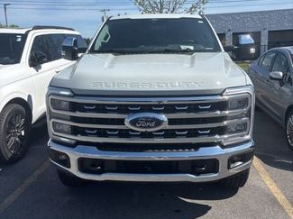 Used 2025 Ford F350 Lariat w/ Chrome Package video 3