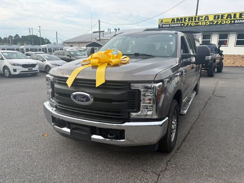 Used 2019 Ford F250 XL w/ Power Equipment Group RWD image 18