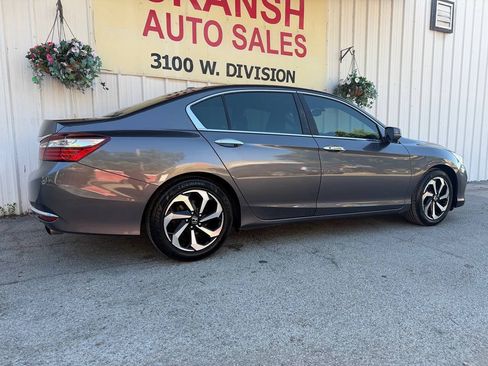 Used 2017 Honda Accord EX-L image 4
