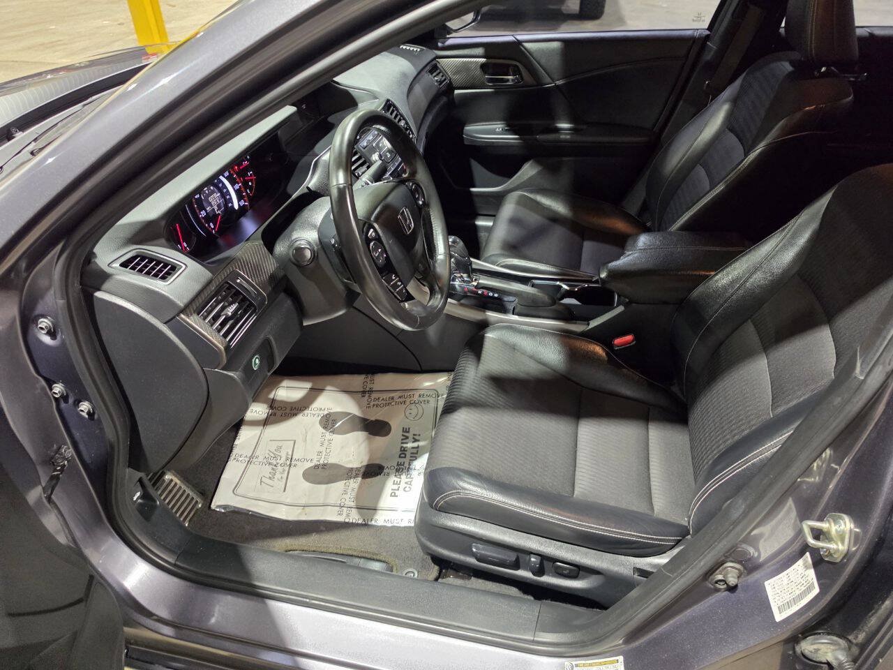Used 2016 Honda Accord Sport image 24