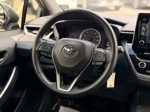 Used 2021 Toyota Corolla SE FWD image 34