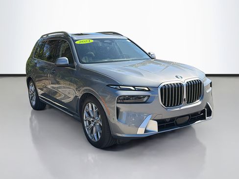 Used 2024 BMW X7 xDrive40i image 1