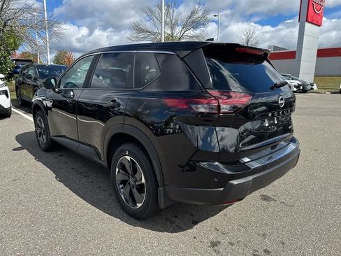 New 2026 Nissan Rogue SV image 4