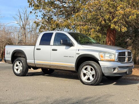 Used 2006 Dodge Ram 1500 Truck SLT image 6