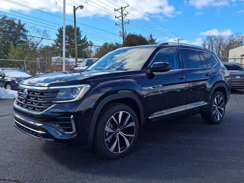 New 2026 Volkswagen Atlas SEL Premium R-Line AWD/4WD image 2