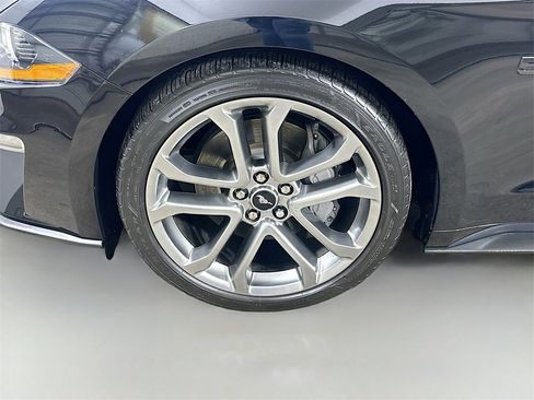 Used 2021 Ford Mustang GT Premium w/ Equipment Group 401A image 8