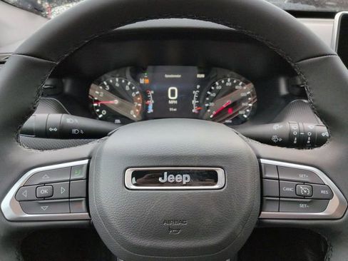 New 2026 Jeep Compass Latitude image 25