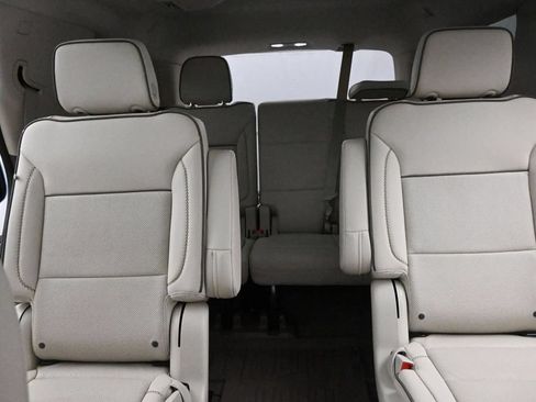 Used 2023 GMC Yukon Denali w/ Advanced Technology Package AWD/4WD image 17