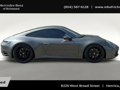 Used 2020 Porsche 911 Carrera RWD image 3