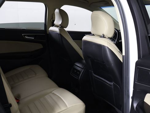 Used 2016 Ford Edge SEL w/ Equipment Group 201A image 22