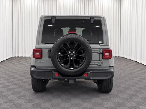 Used 2021 Jeep Wrangler Unlimited Sahara w/ Cold Weather Group AWD/4WD image 4
